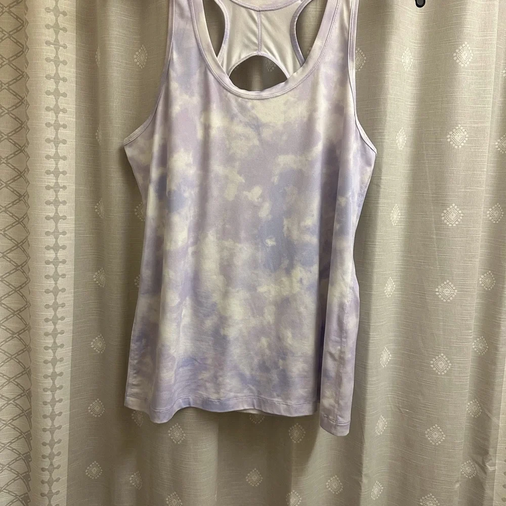 Athleta tank top shirt size XL like new
Dark pink color 
Tags: Lululemon, Nike - Picture 2 of 6